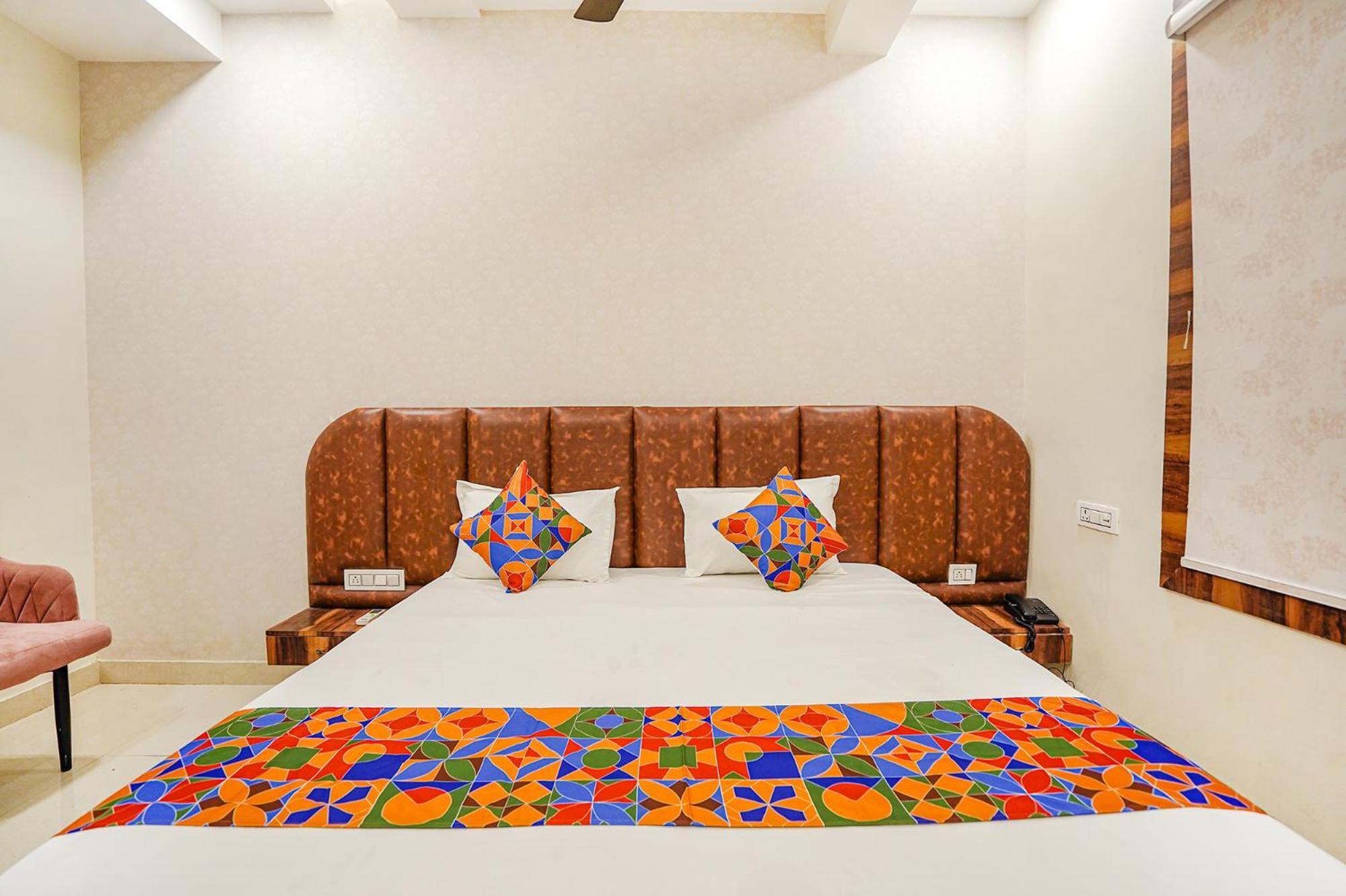 Fabhotel Ts Inn Faithfulganj 外观 照片