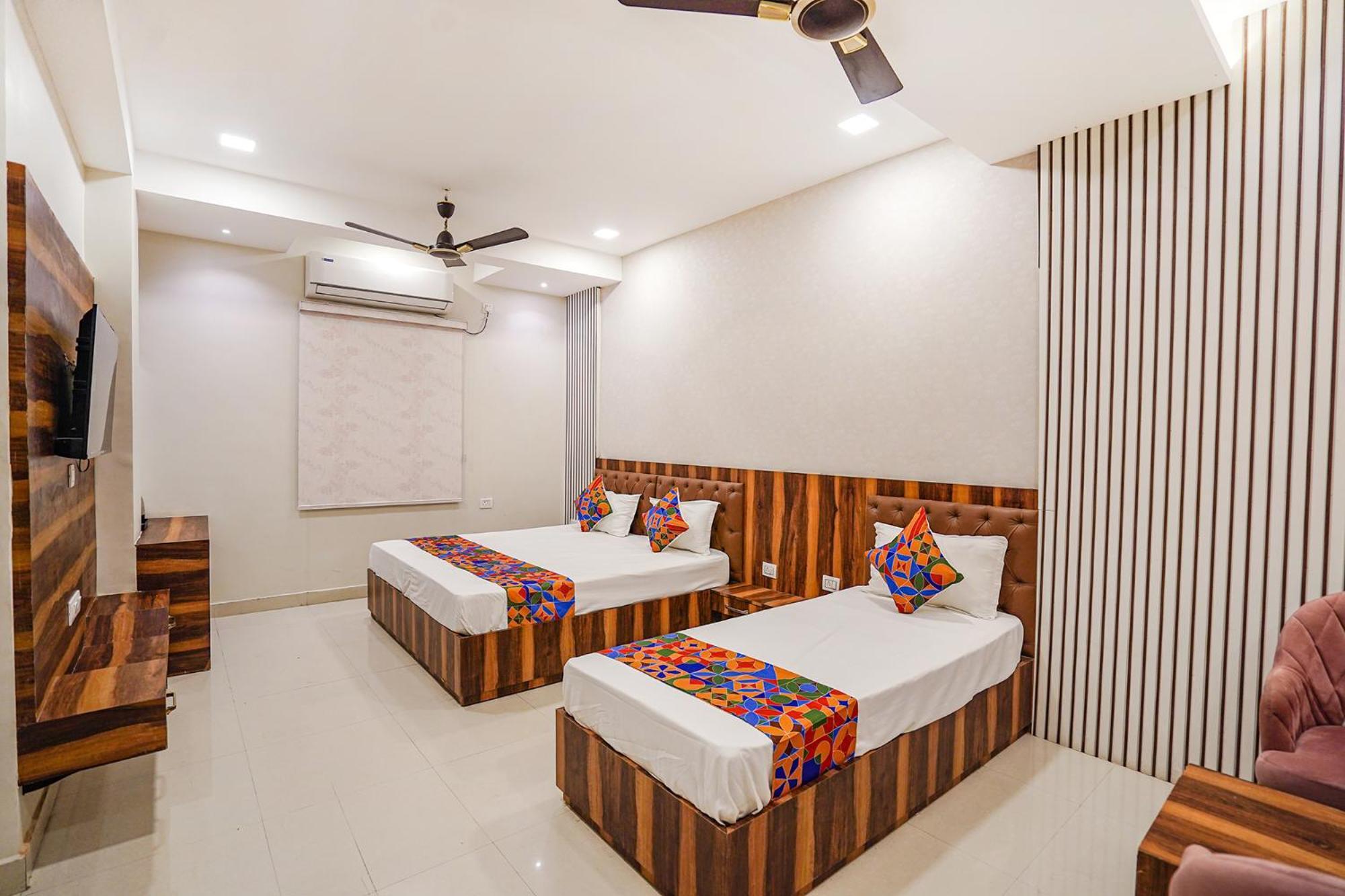 Fabhotel Ts Inn Faithfulganj 外观 照片