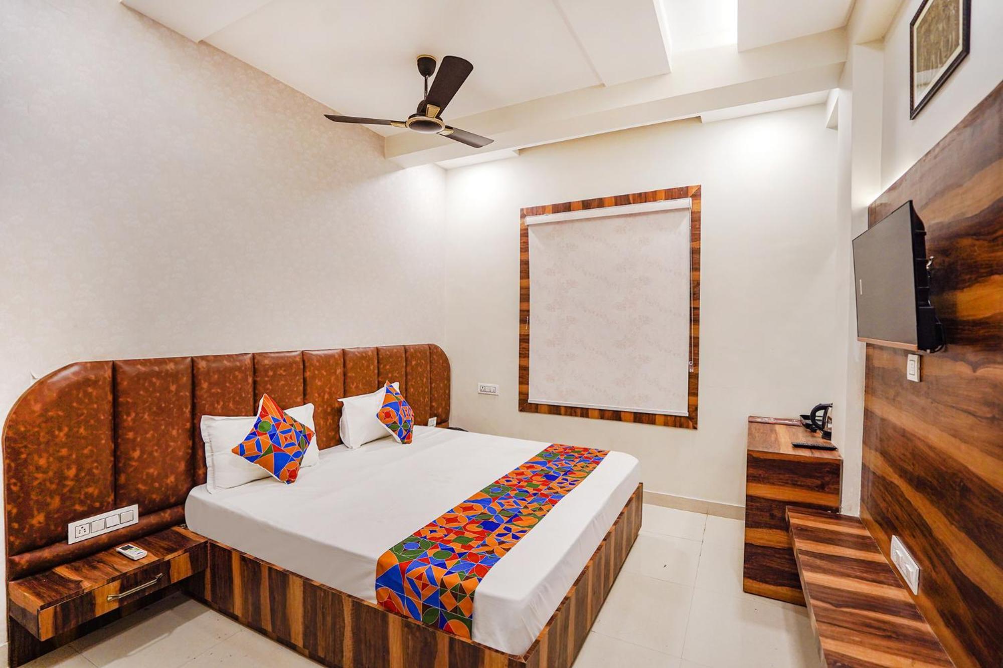 Fabhotel Ts Inn Faithfulganj 外观 照片