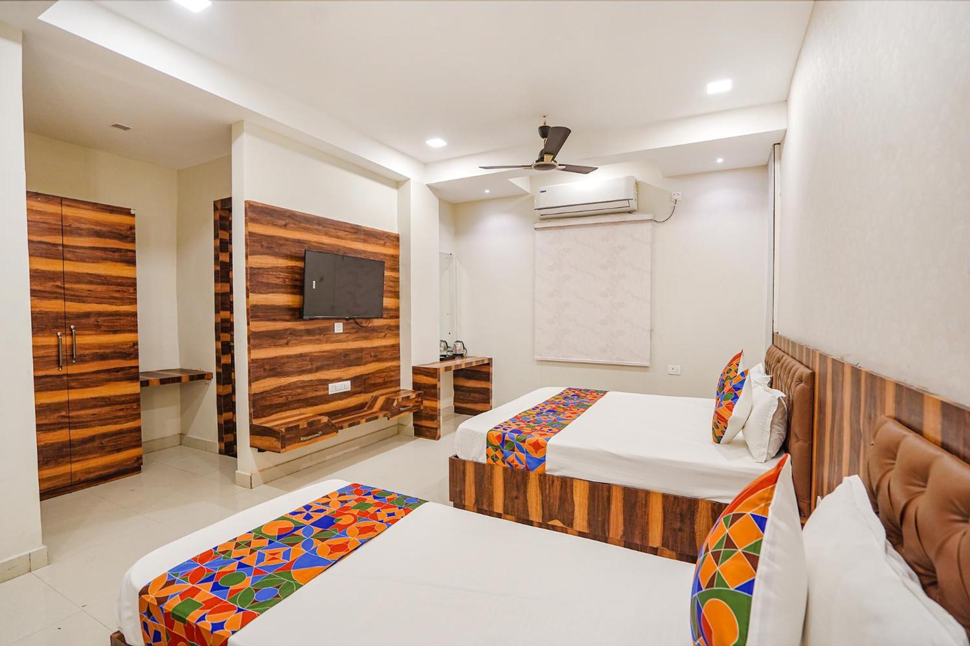 Fabhotel Ts Inn Faithfulganj 外观 照片